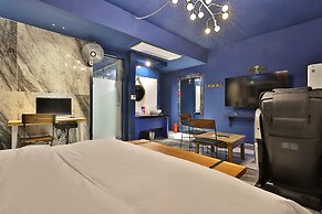 Hotel February Gimhae