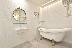 Hotel February Gimhae