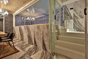 Hotel February Gimhae