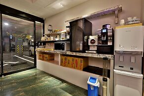 Hotel February Gimhae