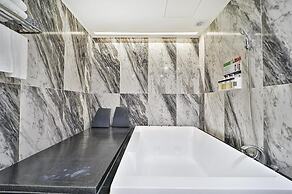 Hotel February Gimhae