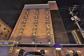 Hotel February Gimhae