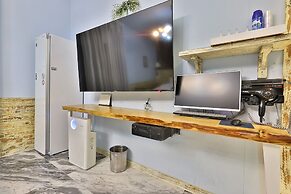 Hotel February Gimhae