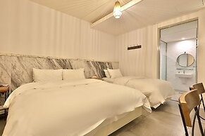 Hotel February Gimhae