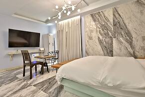 Hotel February Gimhae