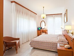 Hotel Gabbiano - Garda Lake Collection