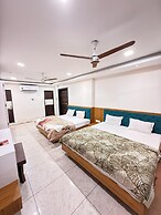 Hotel Raghuveera Palace