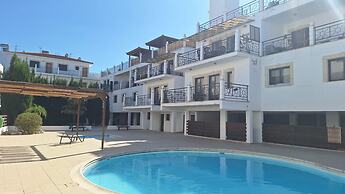 Paramount Gardens Resorts C201