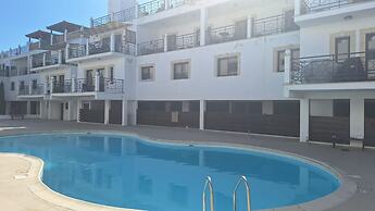 Paramount Gardens Resorts C201