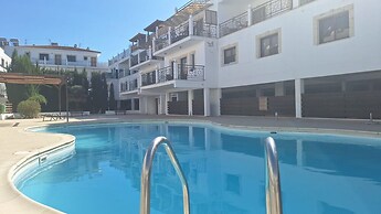 Paramount Gardens Resorts C201