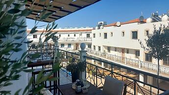 Paramount Gardens Resorts C201