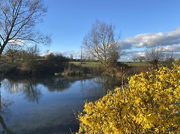 Oak Barn in the Cotswolds Near Moreton in Marsh