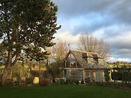 Oak Barn in the Cotswolds Near Moreton in Marsh