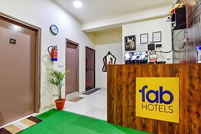 Fabhotel Moon Light Palace