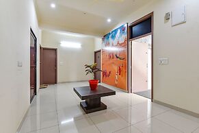 Fabhotel Moon Light Palace