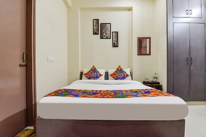 Fabhotel Moon Light Palace