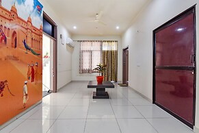 Fabhotel Moon Light Palace