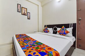 Fabhotel Moon Light Palace