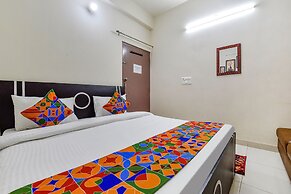 Fabhotel Moon Light Palace