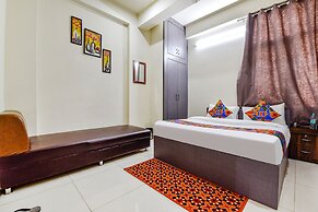 Fabhotel Moon Light Palace