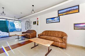 Fabhotel Himalyan Valley Resorts