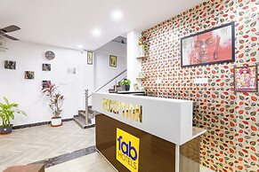 Fabhotel Duke Inn