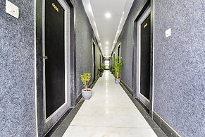 Fabhotel Surya Palace