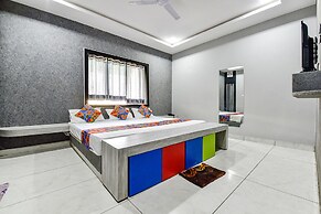 Fabhotel Surya Palace