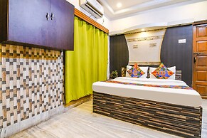 Fabexpress Avenue Villa