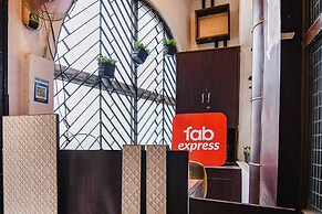 Fabexpress Avenue Villa