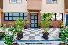 Fabhotel Prime Esta Inn