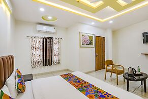 Fabhotel Dhruva