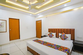 Fabhotel Dhruva