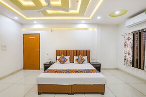 Fabhotel Dhruva