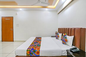 Fabhotel Dhruva