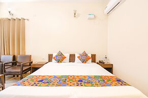 Fabhotel Close2C Holiday Home