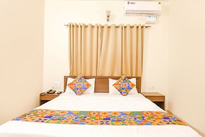 Fabhotel Close2C Holiday Home