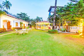 Fabhotel Close2C Holiday Home