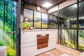 FabHotel Eminent Suites Banjara Hills