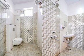 FabHotel Eminent Suites Banjara Hills