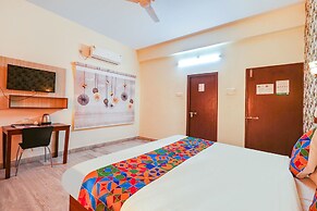 Fabhotel Lavish Palms