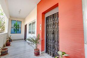 Fabhotel Lavish Palms