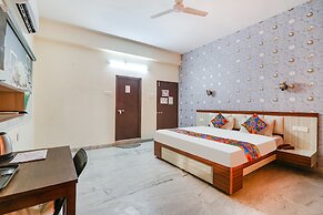 Fabhotel Lavish Palms