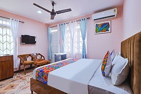 Fabexpress Majestic Inn