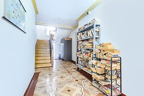 Fabexpress Majestic Inn