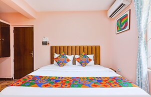 Fabexpress Majestic Inn