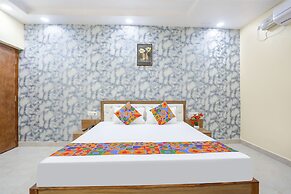 Fabexpress Aditya Guest House