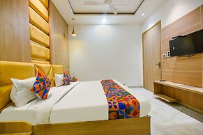 Fabhotel Prime The Posh