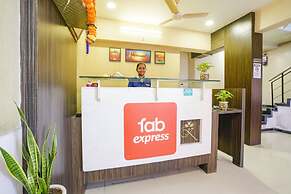 FabHotel Kuber