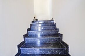 Fabhotel Sri Ram Comforts